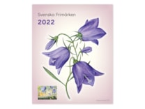 Årssatsen innehåller samtliga frimärksmotiv utgivna under året, monterade i en vacker specialdesignad folder. 